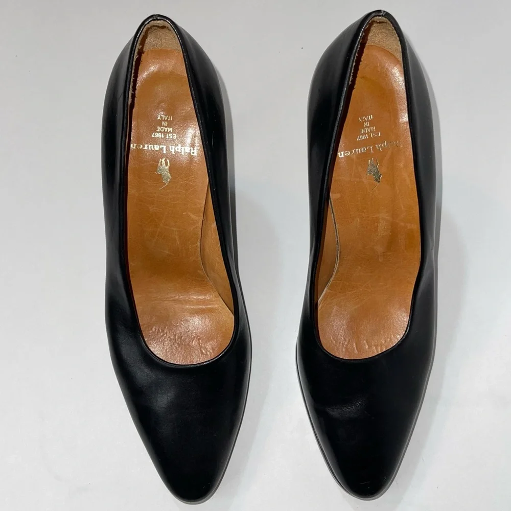 Ralph Lauren pump  black leather size 8